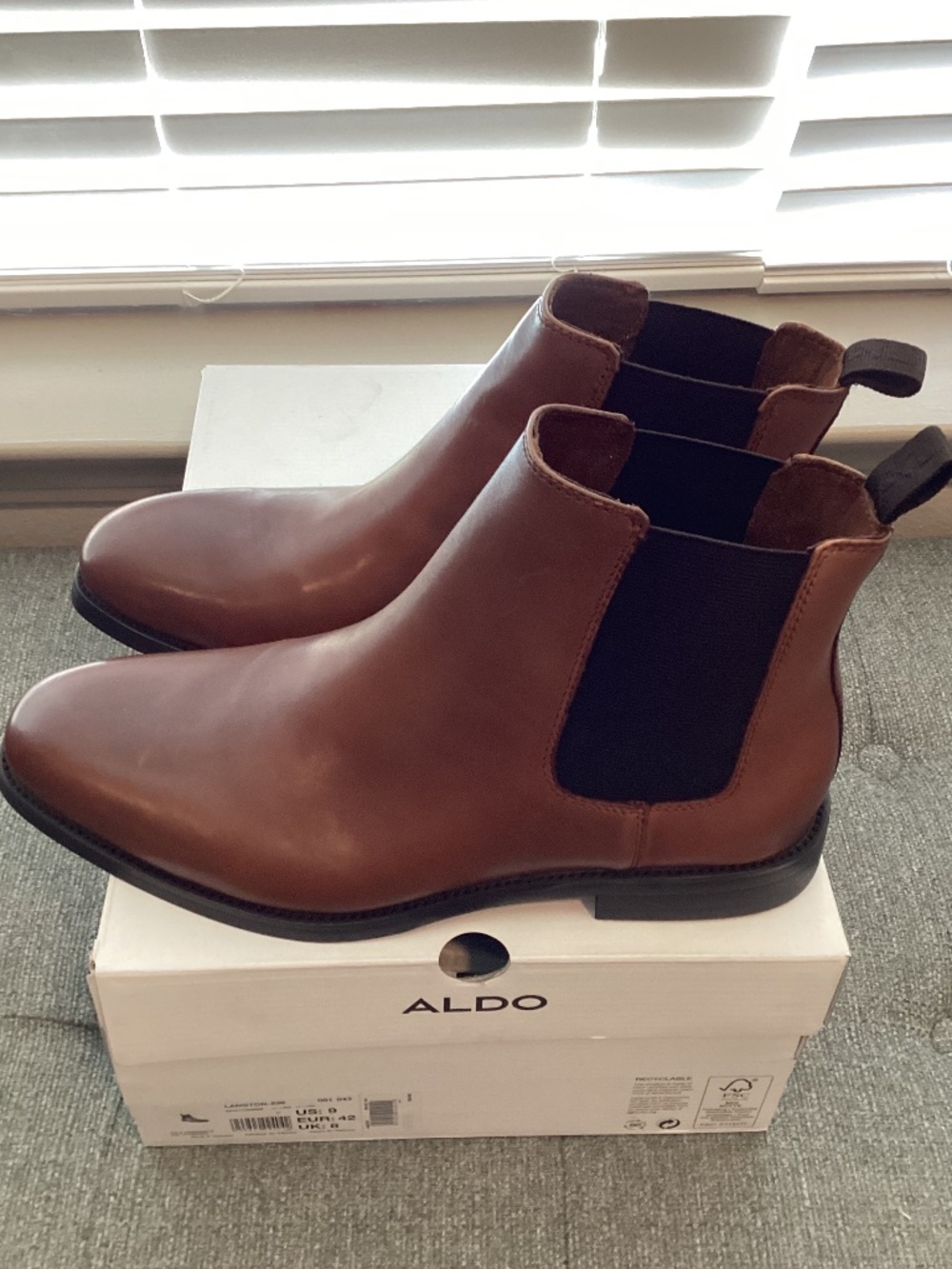 ALDO Langton Chelsea Boot, size 9